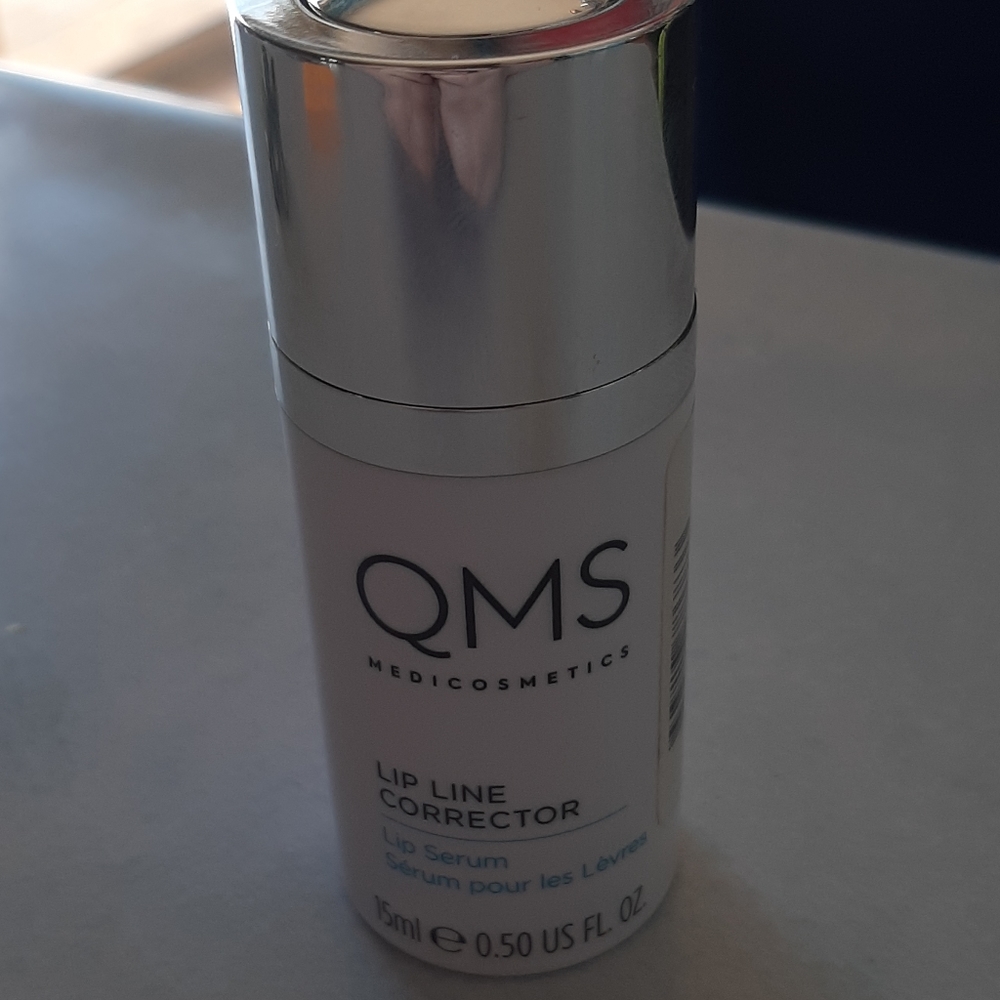 🩵2/$30 or 3/$45 QMS Medicosmetics Lip Line Corrector
